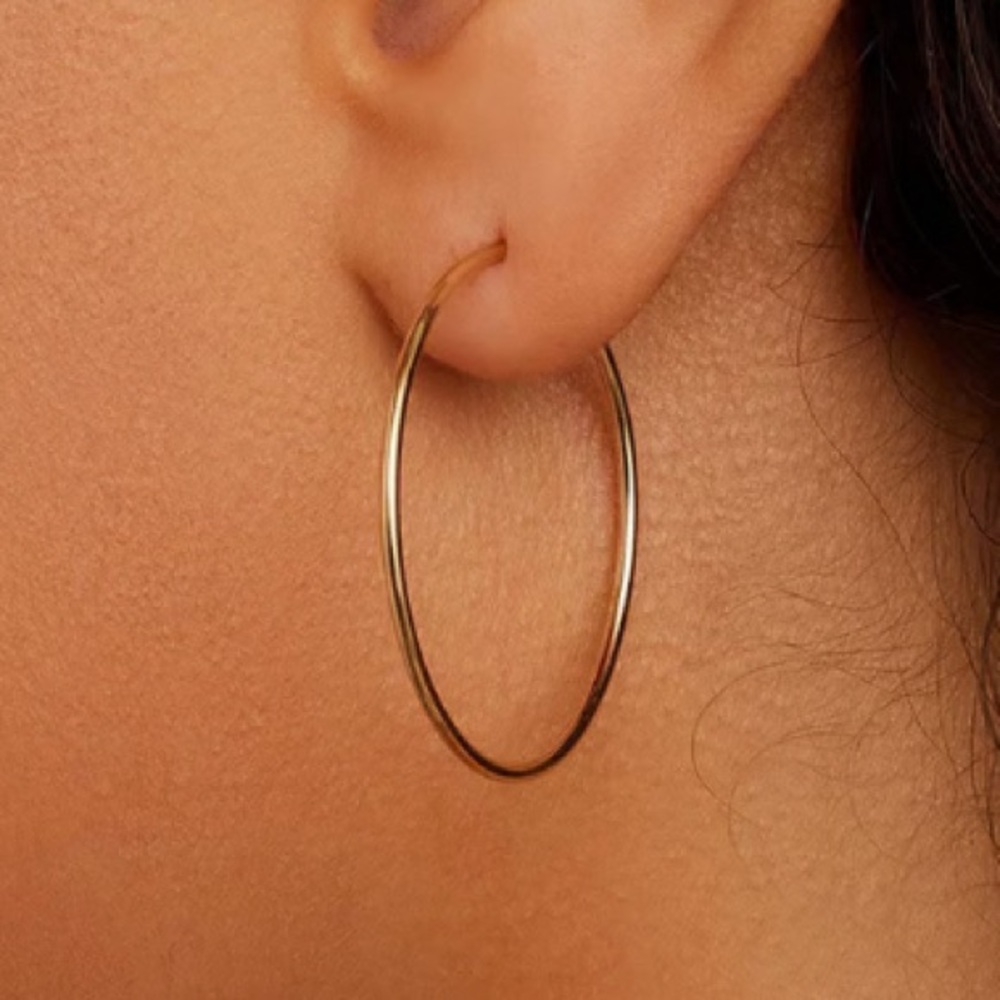 Gorjana 14k solid yellow gold hoop earrings - 30mm, just over 1 inch - brand new